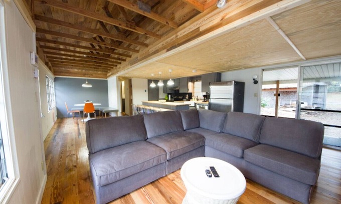 Santee Casa | Lake Marion Getaway!