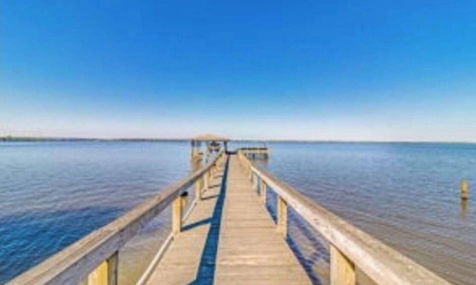 Summerton Casa | Lake Marion in South Carolina.