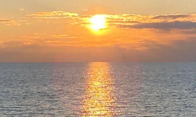 Shelby Casa | Lake Michigan beachfront - fantastic view of Lake Michigan - short walk to beach