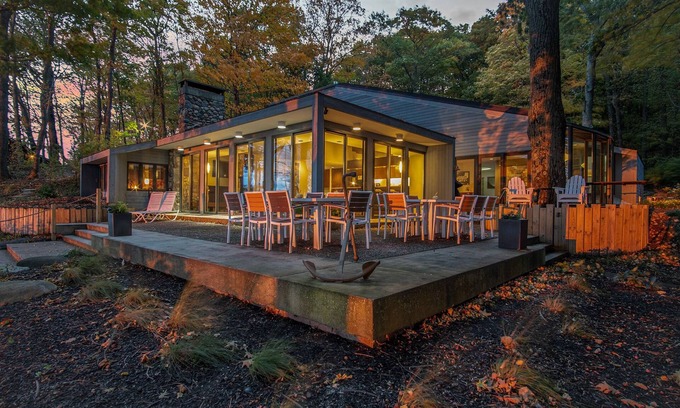 Holland Casa | Lujosa casa en el lago Michigan, bosques tranquilos y acceso privado a la playa