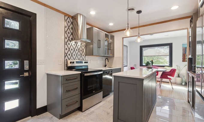 Monona Casa | Lake Monona Hideaway
