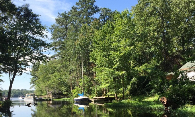 Lake Murray of Richland Cabaña | Cozy Lake Murray Cottage en una cala tranquila con muelle privado