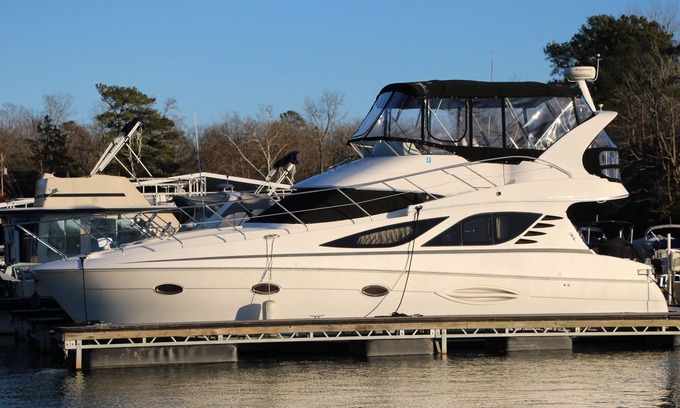 Lake Murray of Richland Alquiler De Eote | Lake Murray Luxury Yacht Staycation