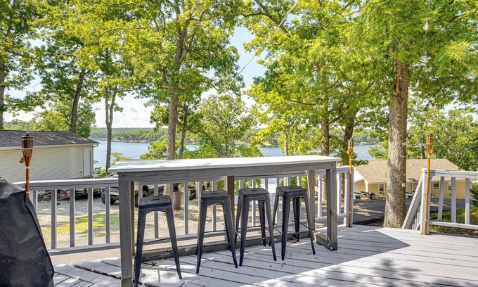 Gravois Mills Cabaña | Lake of the Ozarks Retreat w/ Dock & Sunset View!