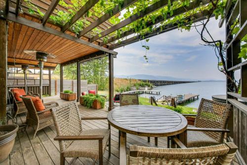 Sandpoint Casa | Lake Pend Oreille Oasis Home with Hot Tub and Games