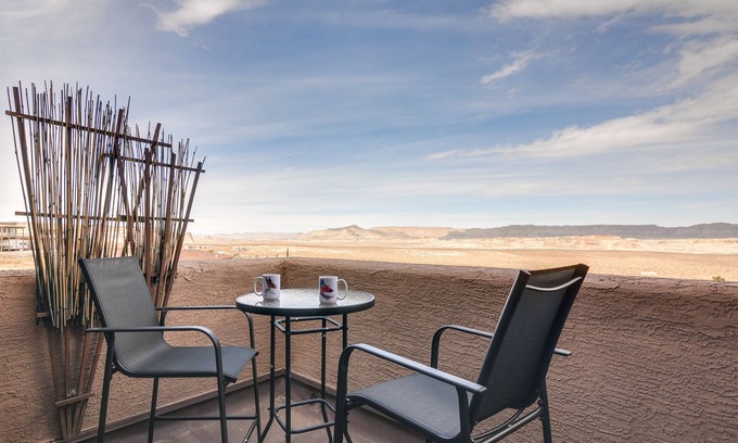 Greenehaven Casa | Lake Powell Views: Adobe Townhome w/ Patio