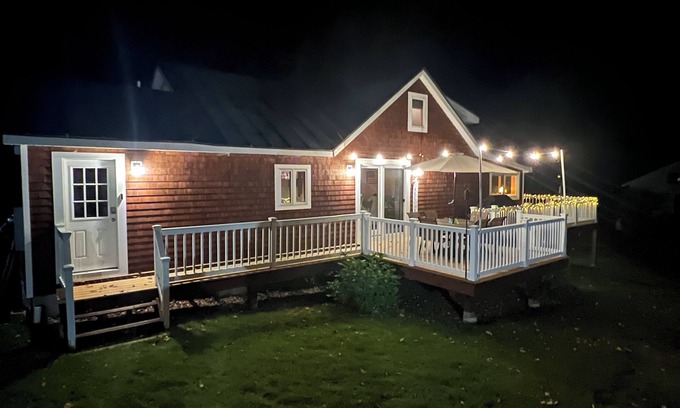 Ludlow Casa | Lake Rescue Summers, Ski Okemo Winters