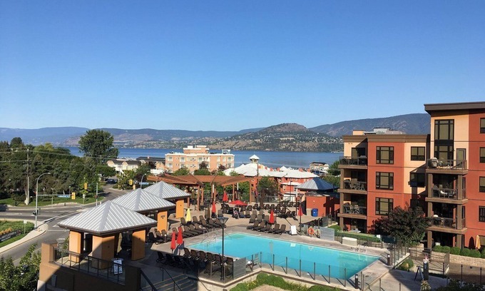 South Pandosy Condominio | 💫 Lake Resort upgraded spacious dream vacation home with GYM near beach