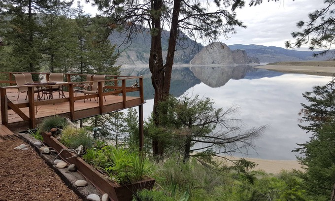 Lincoln County Cabina | Lake Roosevelt Custom-construido, WATER-FRONT registro de origen