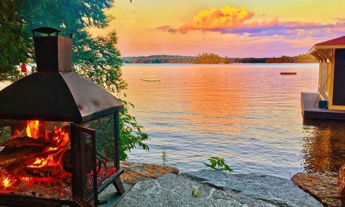 Muskoka Lakes Cabaña | Lake Rosseau-3 mins from Port Carling in the Heart of Muskoka. SANDY BEACH ENTRY