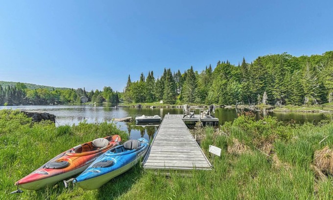 St-Adolphe-d'Howard Chalet De Esquí | Lake, spa and softness | Le Havre des Saisons