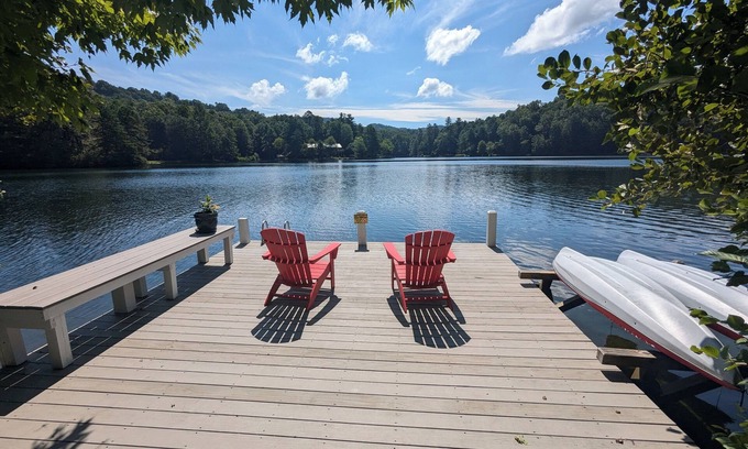 Brevard Casa | Lake Tranquility in Connestee Falls Located on Lake Wanteska