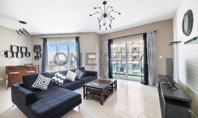 Dubai Production City Apartamento | Lake View | All Bills Included | Fully furnished