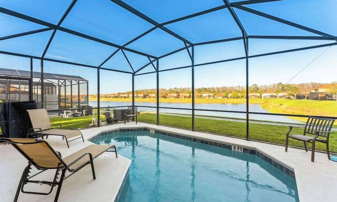 Bellavida Casa | Lake View and Private Pool 4BR at Bella Vida