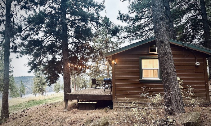 Coeur d'Alene Cabina | Lake View cabin on 3 acres! – Your Perfect Getaway