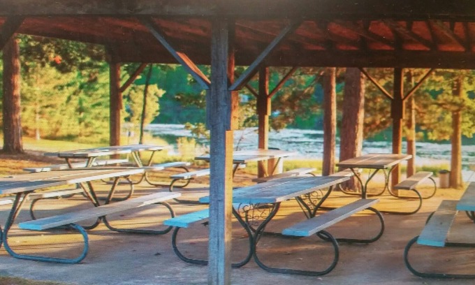 Harrison Cabaña | Cabaña tranquila con un entorno tipo parque en el lago Springwood