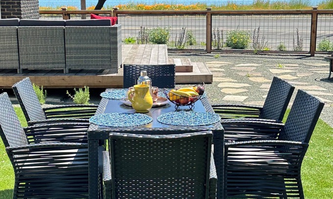 Lakeport Casa | Lake view fully remodeled house