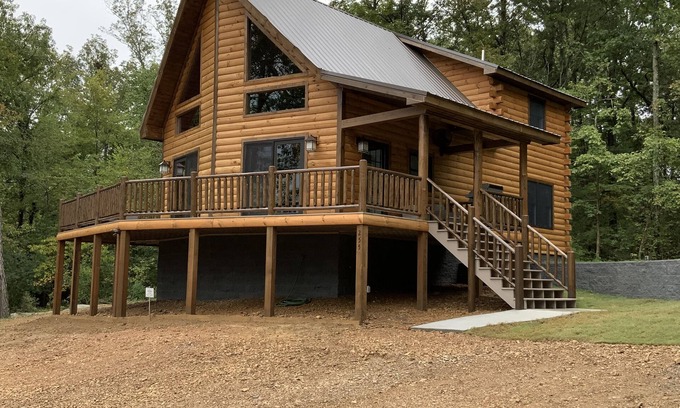 Guntersville Casa | LAKE VIEW Guests rave "Perfect family getaway spot" 3 mi to exciting City Harbor