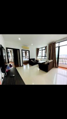 Seri Kembangan Casa | Lake view homestay