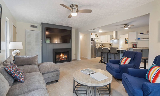 Bronston Condominio | Lake View Links- Your Lake and Golf Retreat