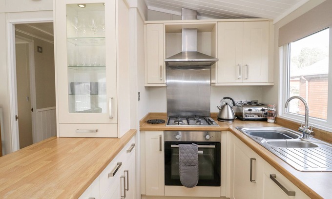 Bowness-on-Windermere Cabaña | Lake View Lodge