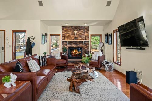 Albrightsville Casa | Lake View Retreat AvantStay Entertainers Home Yard Deck Game Room