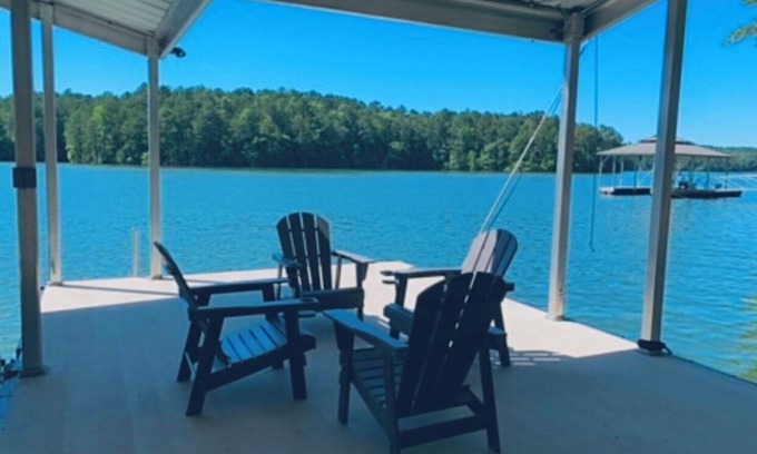 Lineville Casa | Pinewood Lake Wedowee Retreat