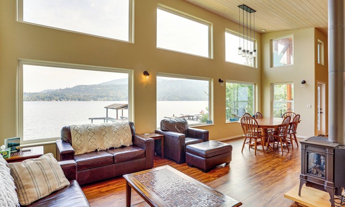 Sudden Valley Casa | Lake Whatcom House w/ Private Hot Tub + Dock