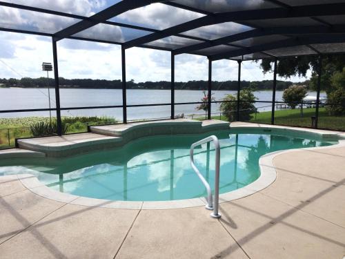 Auburndale Casa | Lake Whistler Hideaway