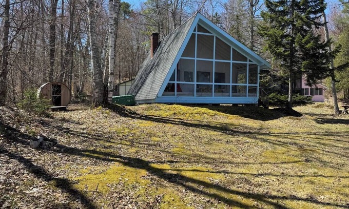 Brighton Casa | Lakefront A-Frame Sauna, hot tub