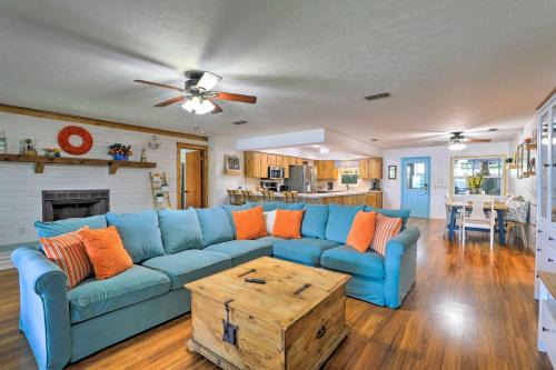 Crooked Lake Casa | Lakefront Babson Park Escape Pet Friendly!