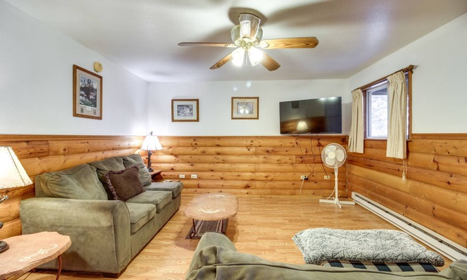 Puposky Cabina | Lakefront Bemidji Getaway w/ Community Beach!