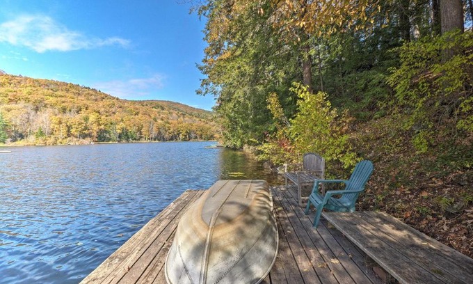 Glendale Casa | Lakefront Berkshires Retreat with Deck, Dock and Boat!