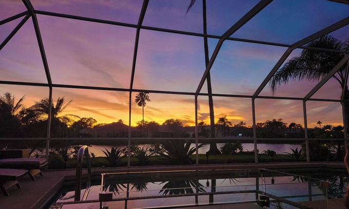 Sabal Harbour Casa | Lakefront Bradenton with Heated Pool, WiFi, Fitness Room, Resort-Style Amenities