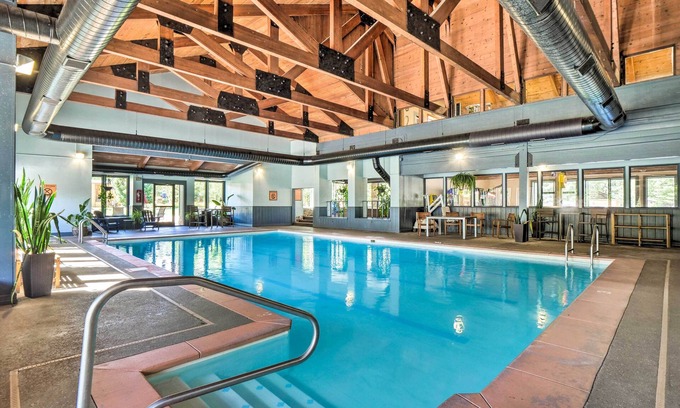 Breckenridge Cabina | Lakefront Breckenridge Cabin: 6 Mi to Ski Resort!