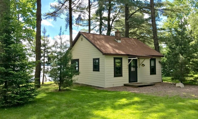 Presque Isle Apartamento | Lakefront Cabin #1 The Sunfish