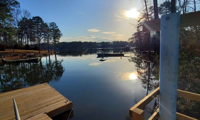 Gilbert Cabina | Lakefront cabins