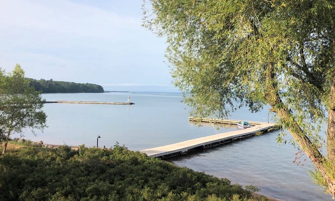 La Pointe Condominio | Lakefront Condo 202 - Large Condo with shared Dock, Lake Superior Views
