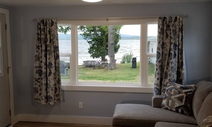 Arcadia Cabaña | Lakefront Cottage #5, AC, Newly Remodeled, 8 Kayaks, 4 SUP, Rowboats