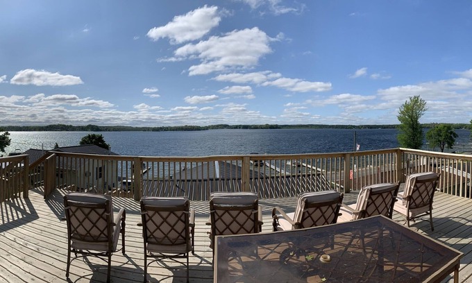 Chippewa Lake Cabaña | Lakefront Cottage | Huge Deck, Fire, Kayaks & Dock