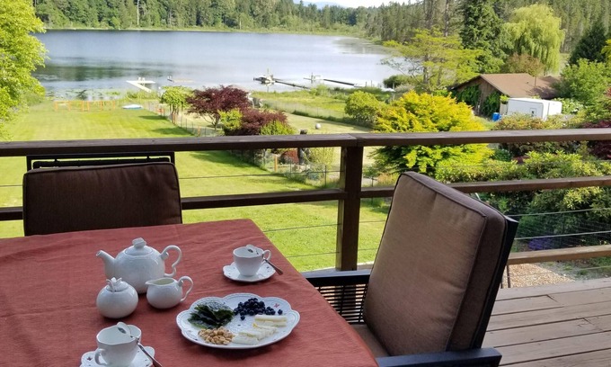Maple Heights-Lake Desire Cabaña | Casa de campo frente al lago con vistas a la montaña