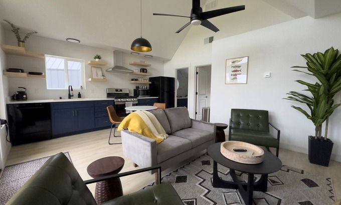 Wasilla Cabaña | Lakefront Cottage with Sauna- #2 Coho