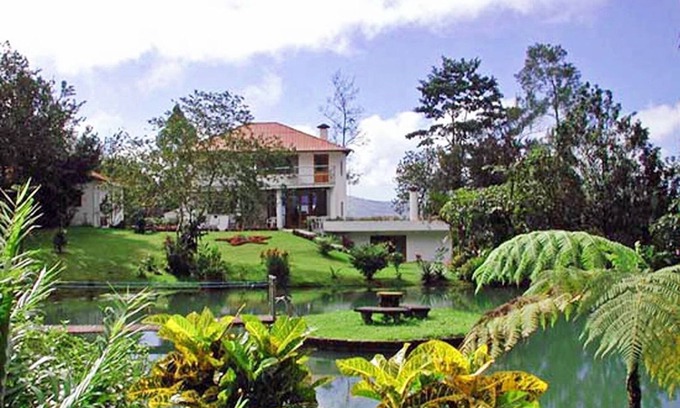 Arenal Casa | Villa Encantada ~ 40 Acre frente al lago Naturaleza Eco-Preserve Raíces