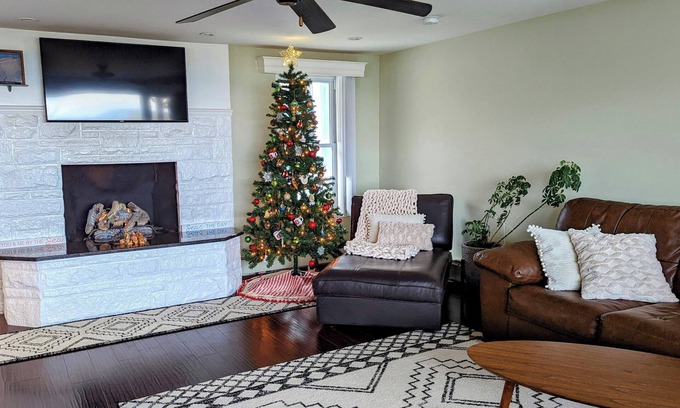 Caseville Casa | Lakefront Escape