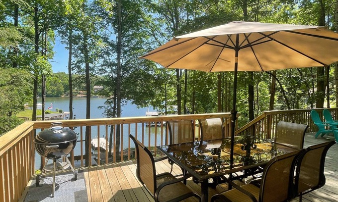 West Union Casa | Lakefront Family Getaway on Lake Keowee - June ‘23 NEW DOCK!