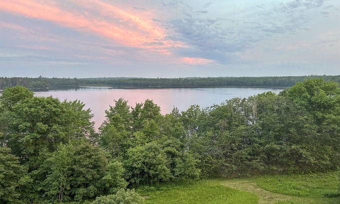 Franklin Casa | Lakefront Geodesic Dome 45 min to Acadia NP