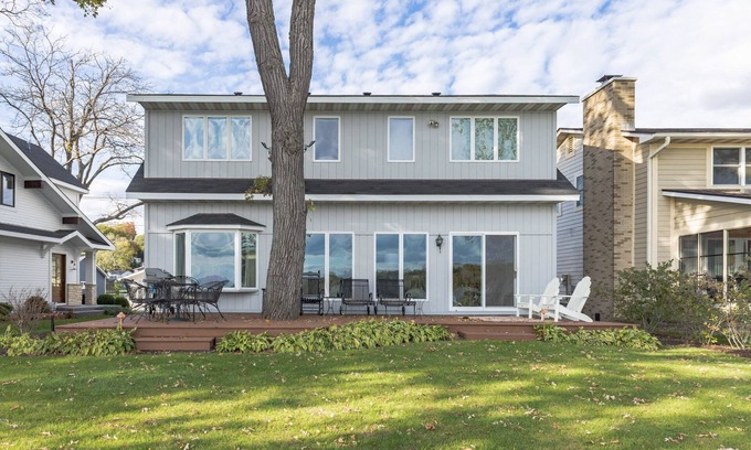 Twin Lakes Casa | Lakefront Getaway Perfect for All Seasons
