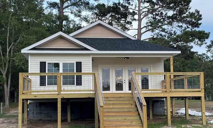 Manning Casa | Lakefront Home at Lake Marion, SC Santee, SC in Wyboo Creek 5 Min to Golf Course