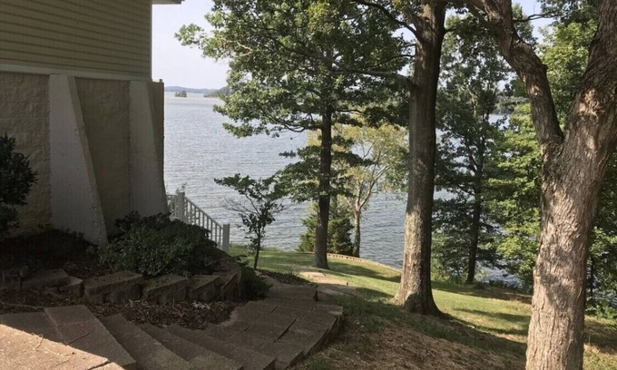 Cadiz Casa | Lakefront home on Lake Barkley