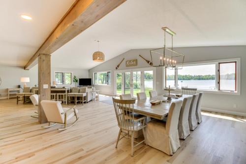 Brainerd Casa | Lakefront Home on 17 Acres 9 Mi to Dtwn Brainerd!